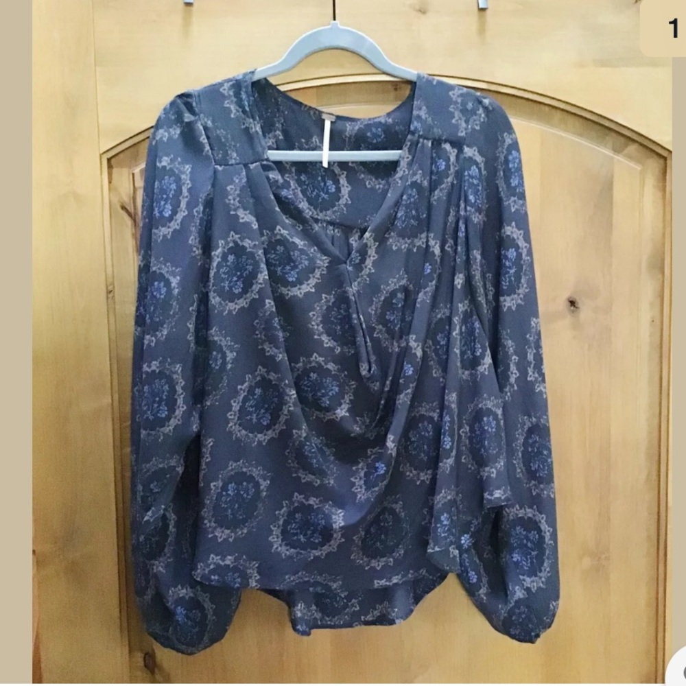 Dark Blue Bell Sleeve Free PeopleTop S